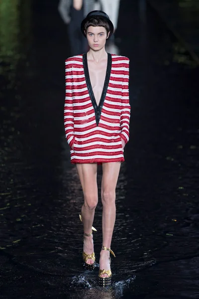 Look 55